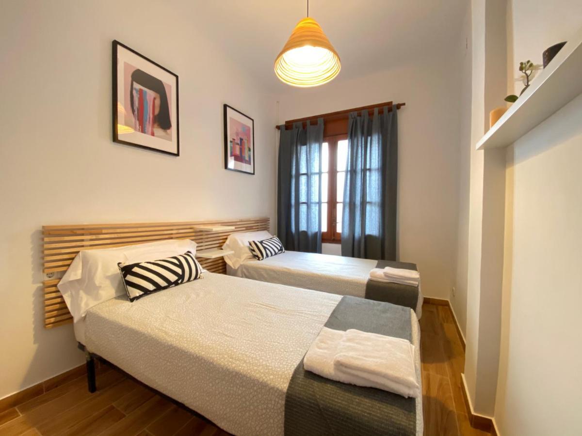 Apartments Sant Lluis Center, 2 Min Walk From The Sea Льорет-де-Мар Екстер'єр фото